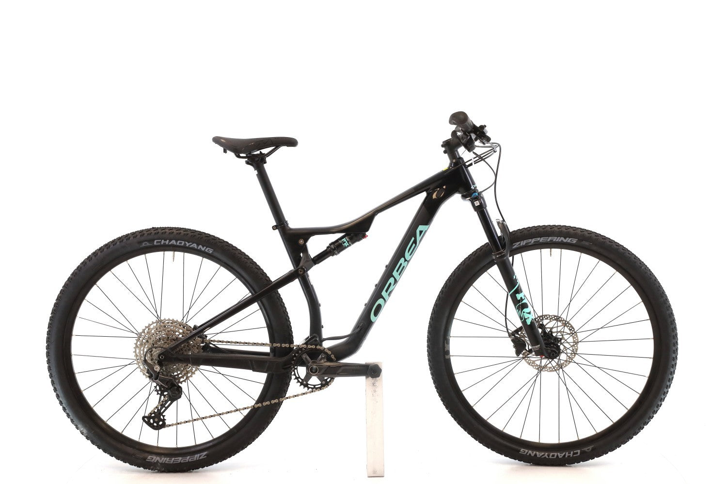 Orbea OIZ H30 2023 - Shimano Deore - Orbea OC1 25c Tubeless Ready
