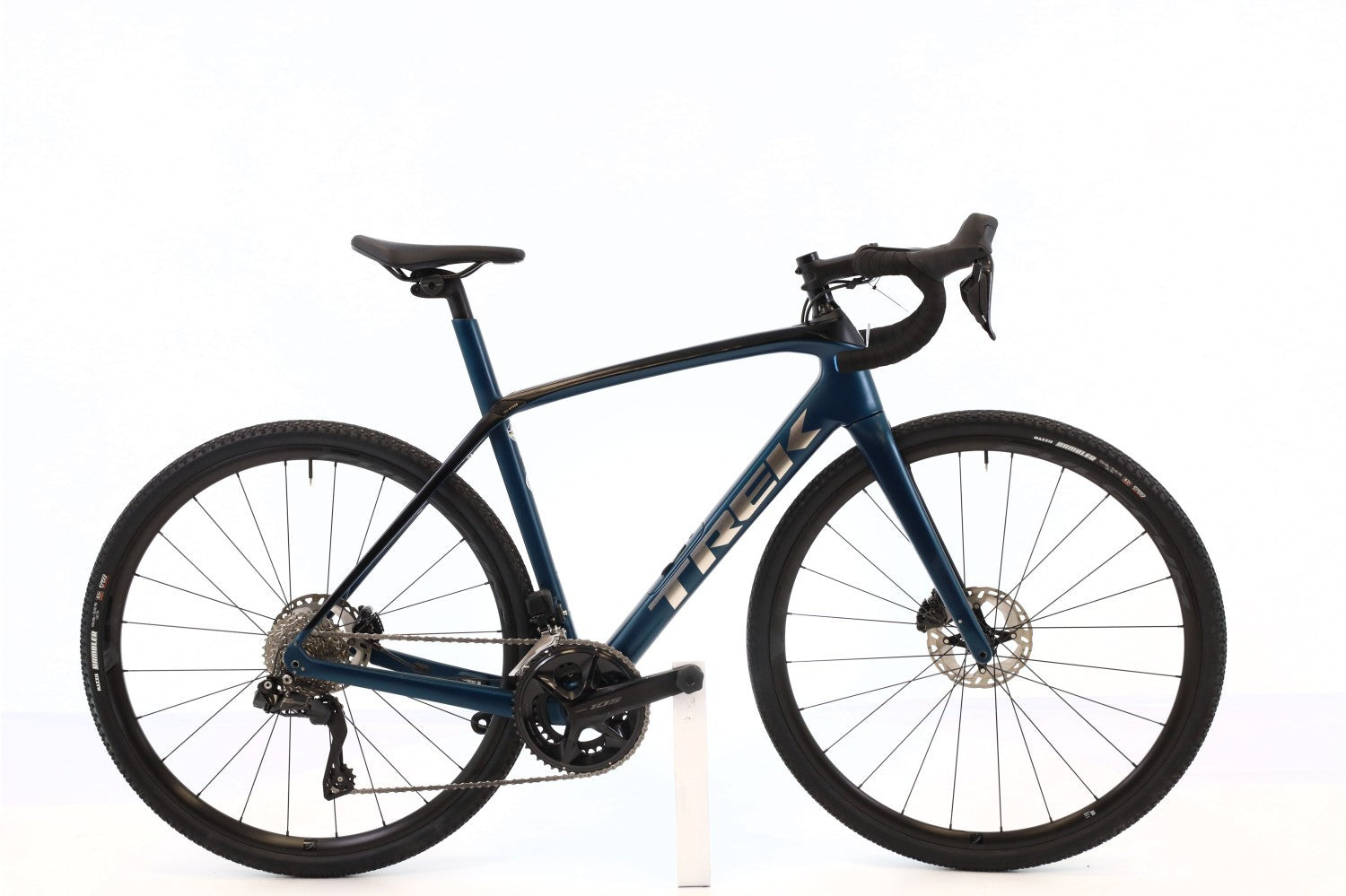 Trek Domane SL 6 Di2 12V 2024 - Shimano 105 Di2 - Fulcrum Racing