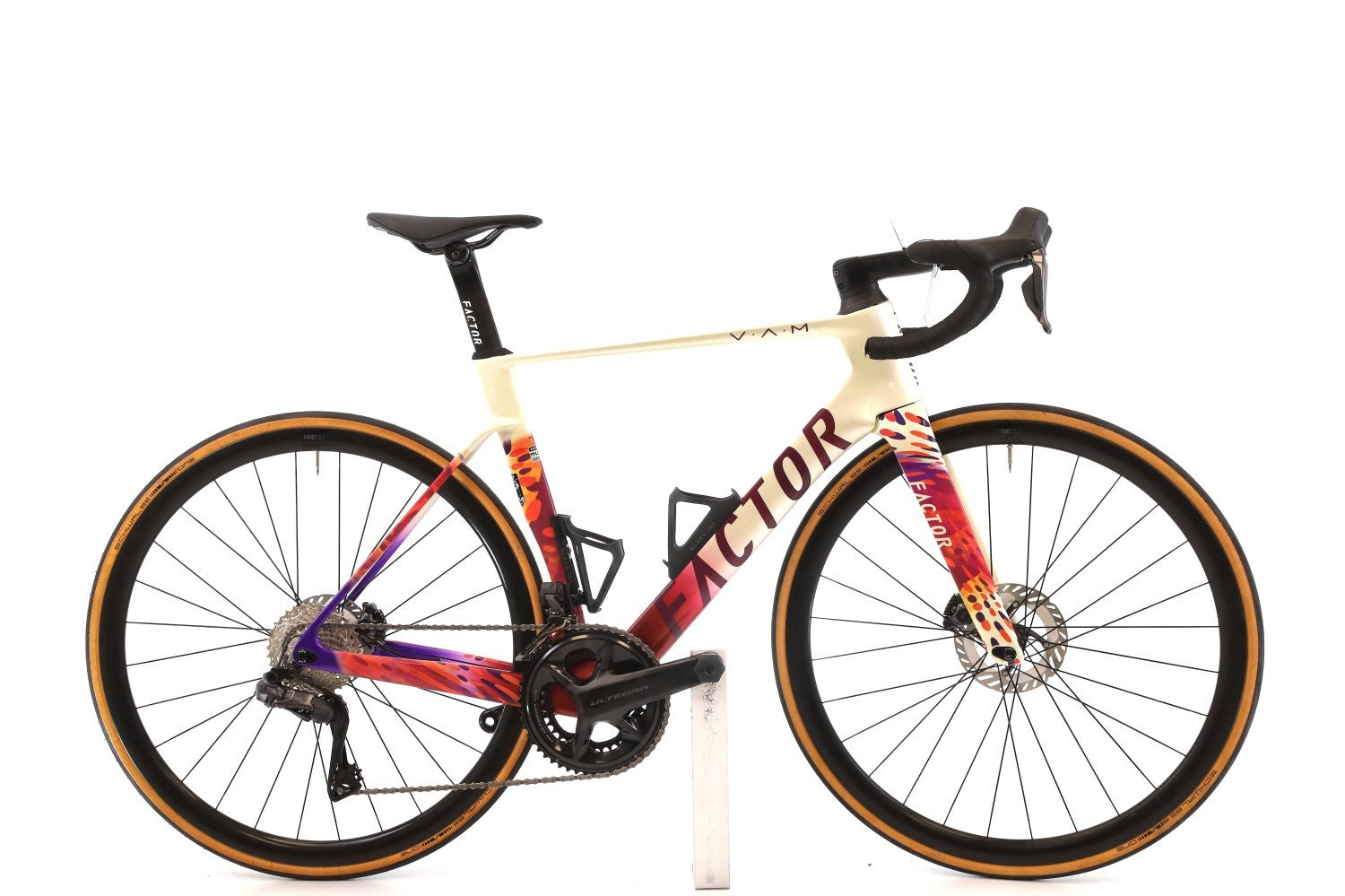 Factor Ostro VAM 2.0 2025 - Shimano Ultegra Di2 2x12sp - BMC CRD351