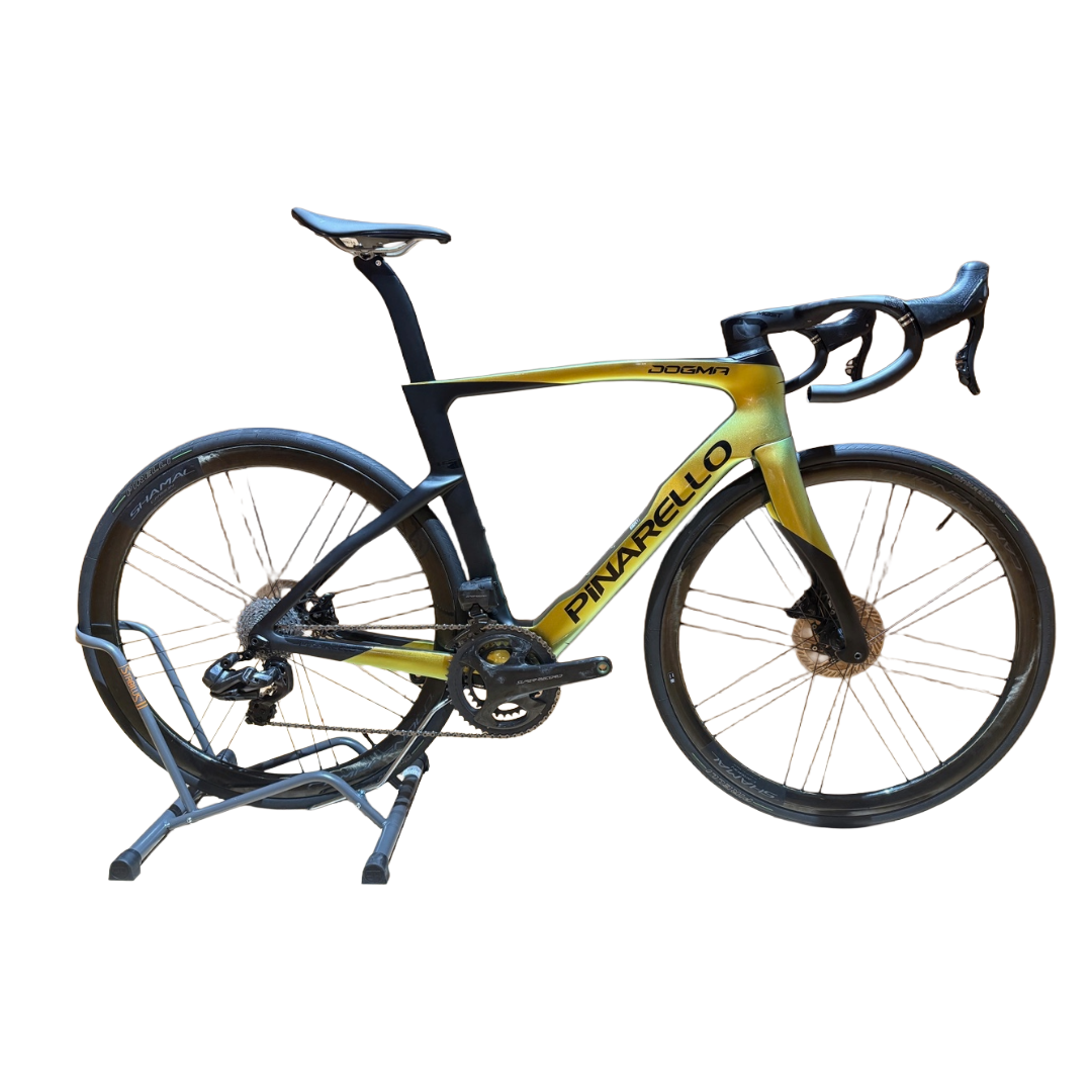 Pinarello Dogma F 2023 - Campagnolo Super Record Wireless - Campagnolo Shamal Carbon